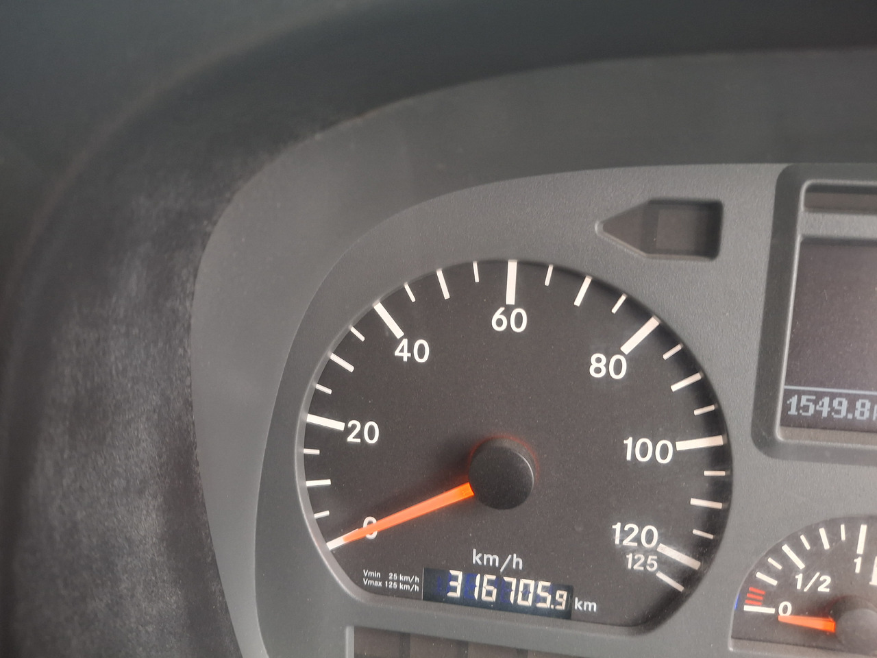 Barredora vial MERCEDES-BENZ Axor 1829 Zamiatarka Kehrmaschine Johnston 2 Motoren Karcher L/R: foto 31