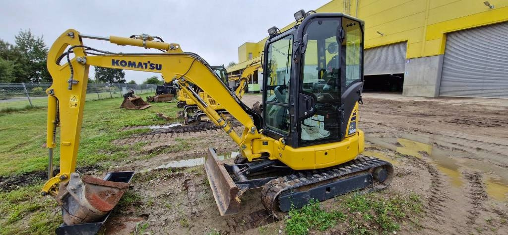 Komatsu PC 30 MR-5 - Miniexcavadora: foto 1 Komatsu PC 30 MR-5 - Miniexcavadora: foto 1