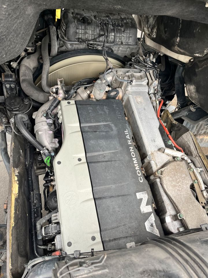 MAN Motor Engin Euro 6 D2066 Diesel Nur 430.000 km - Motor para Camión: foto 2 MAN Motor Engin Euro 6 D2066 Diesel Nur 430.000 km - Motor para Camión: foto 2