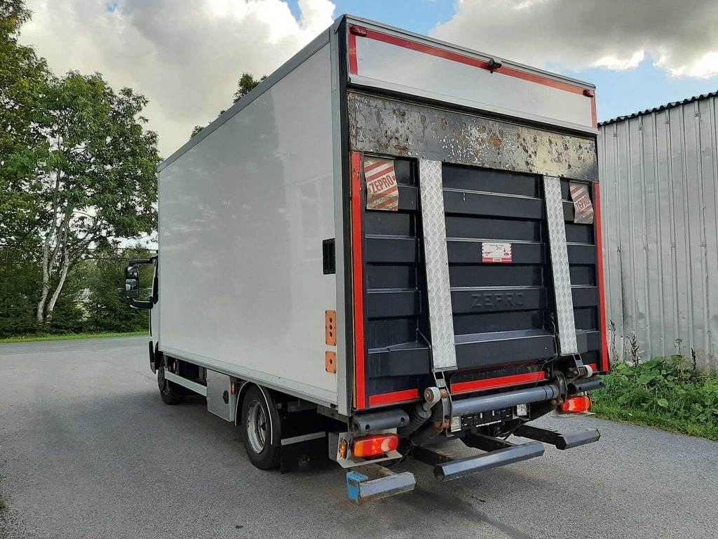 Renault D CAB 4X2 EURO6 - Camión caja cerrada: foto 2 Renault D CAB 4X2 EURO6 - Camión caja cerrada: foto 2