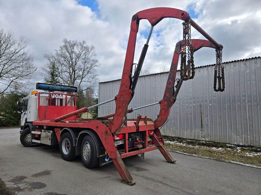 Scania P400 DB6x2*4HNB JOAB - Camión portacontenedor de cadenas: foto 2 Scania P400 DB6x2*4HNB JOAB - Camión portacontenedor de cadenas: foto 2