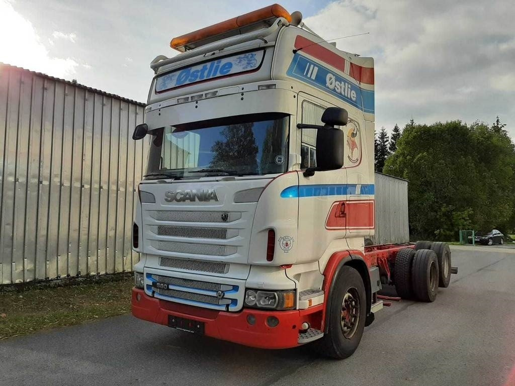 Scania R560 6X2 CHASSY 412kW  - Camión chasis: foto 1 Scania R560 6X2 CHASSY 412kW  - Camión chasis: foto 1