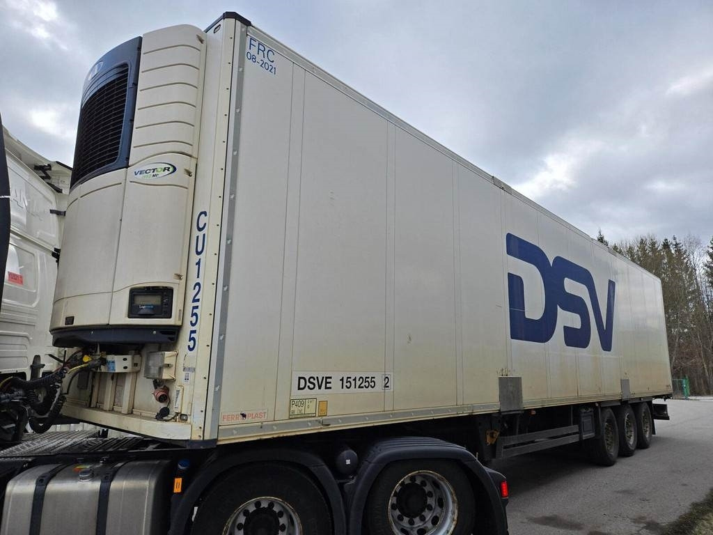 Schmitz Cargobull SKO24/L-13,4FP45CoolDB DOUBLE STOCK - Semirremolque frigorífico: foto 1 Schmitz Cargobull SKO24/L-13,4FP45CoolDB DOUBLE STOCK - Semirremolque frigorífico: foto 1