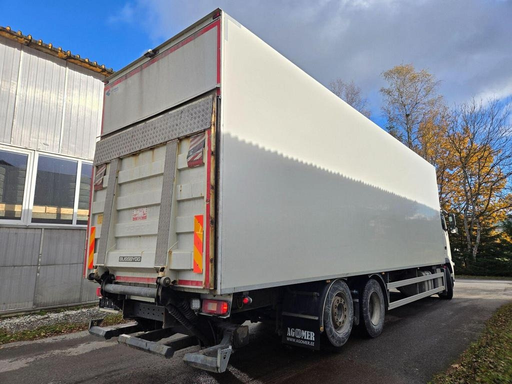 Volvo FH460 6X2 CARRIER 1050 - Camión frigorífico: foto 5 Volvo FH460 6X2 CARRIER 1050 - Camión frigorífico: foto 5