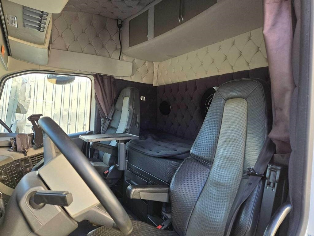 Leasing de Volvo FH540 8X4 CHASSY Volvo FH540 8X4 CHASSY: foto 8 Leasing de Volvo FH540 8X4 CHASSY Volvo FH540 8X4 CHASSY: foto 8