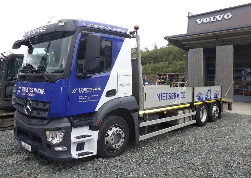 Mercedes-Benz Antos 2533 L Maschinentransporter  - Camión portavehículos: foto 1 Mercedes-Benz Antos 2533 L Maschinentransporter  - Camión portavehículos: foto 1