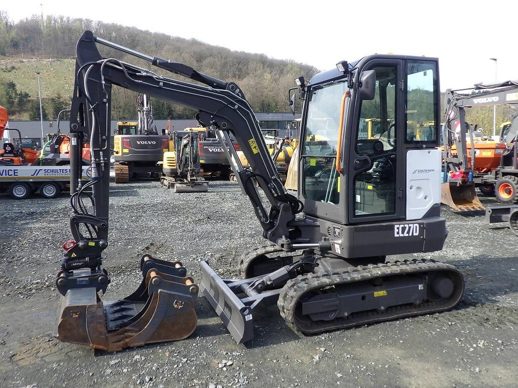 Volvo EC 27 D mit Powertilt - Miniexcavadora: foto 1 Volvo EC 27 D mit Powertilt - Miniexcavadora: foto 1