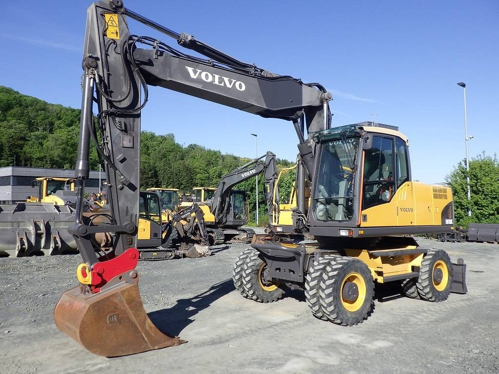 Volvo EW 180 C - Excavadora de ruedas: foto 1 Volvo EW 180 C - Excavadora de ruedas: foto 1