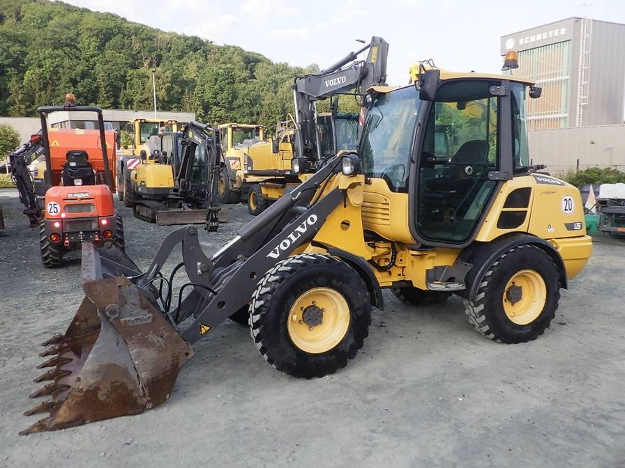 Volvo L 25 F - Cargadora de ruedas: foto 1 Volvo L 25 F - Cargadora de ruedas: foto 1