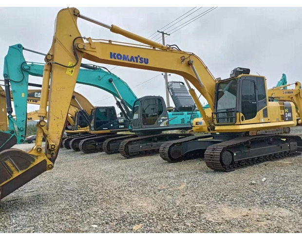 Excavadora de cadenas 2021 Komatsu PC240-8: foto 7