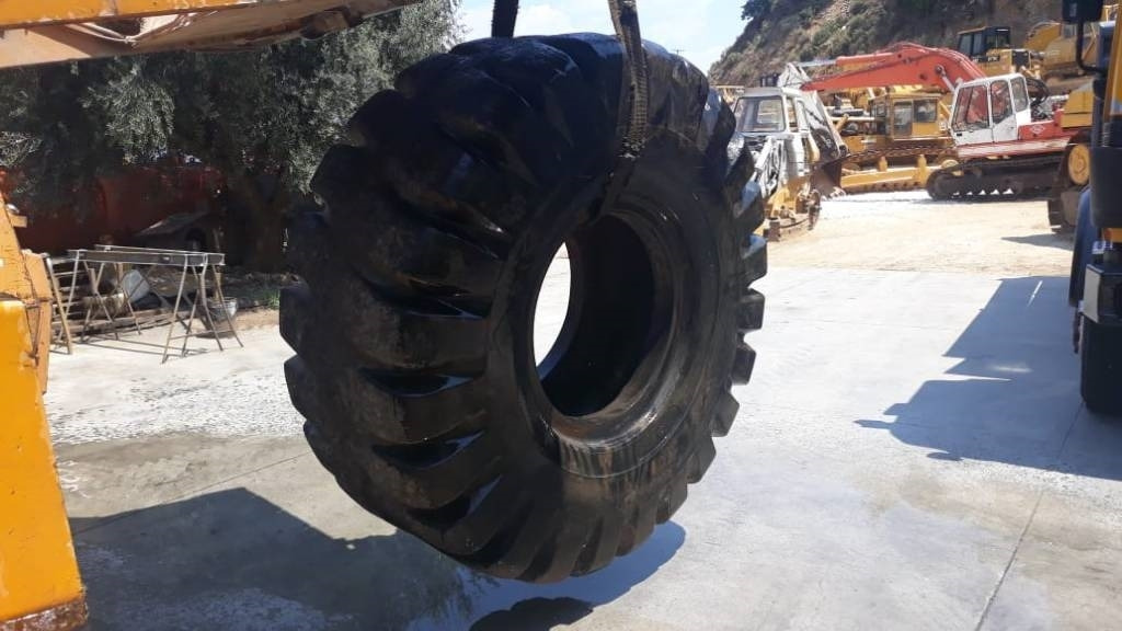 Neumático para Maquinaria de construcción Goodyear 29.5-29 L3: foto 10