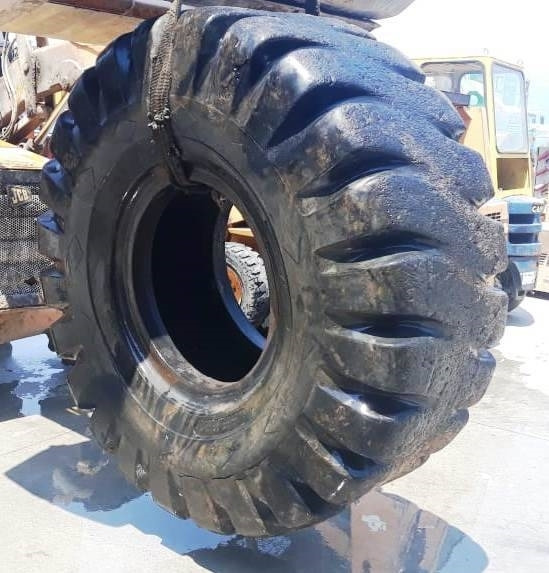 Goodyear 29.5-29 L3 - Neumático para Maquinaria de construcción: foto 1 Goodyear 29.5-29 L3 - Neumático para Maquinaria de construcción: foto 1