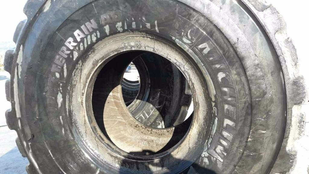 Michelin 29,5R25 X-SUPER TERRAIN /AD - Neumático: foto 2 Michelin 29,5R25 X-SUPER TERRAIN /AD - Neumático: foto 2