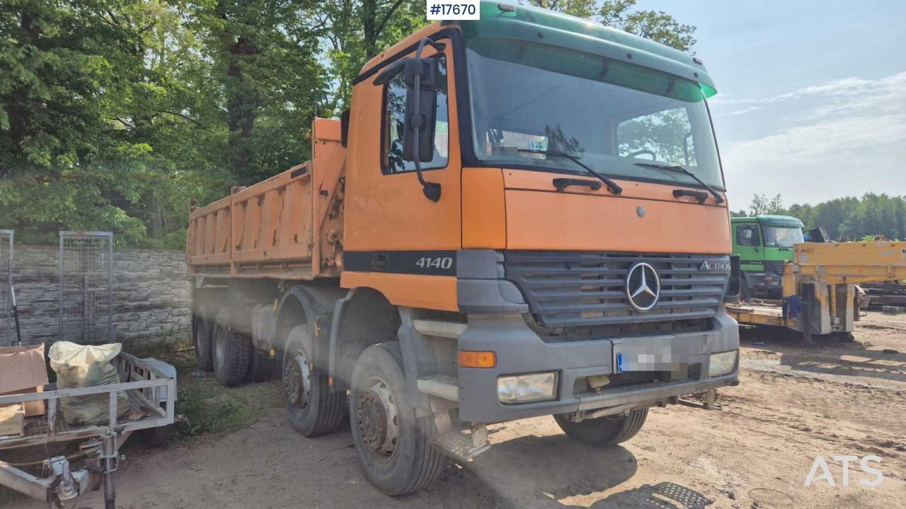 2002 Mercedes-Benz 4140 - Camión volquete: foto 5 2002 Mercedes-Benz 4140 - Camión volquete: foto 5