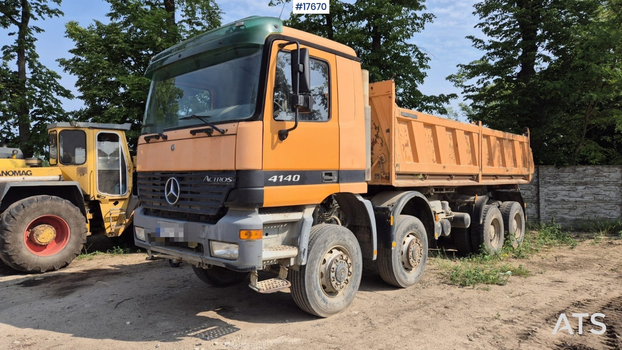 2002 Mercedes-Benz 4140 - Camión volquete: foto 3 2002 Mercedes-Benz 4140 - Camión volquete: foto 3
