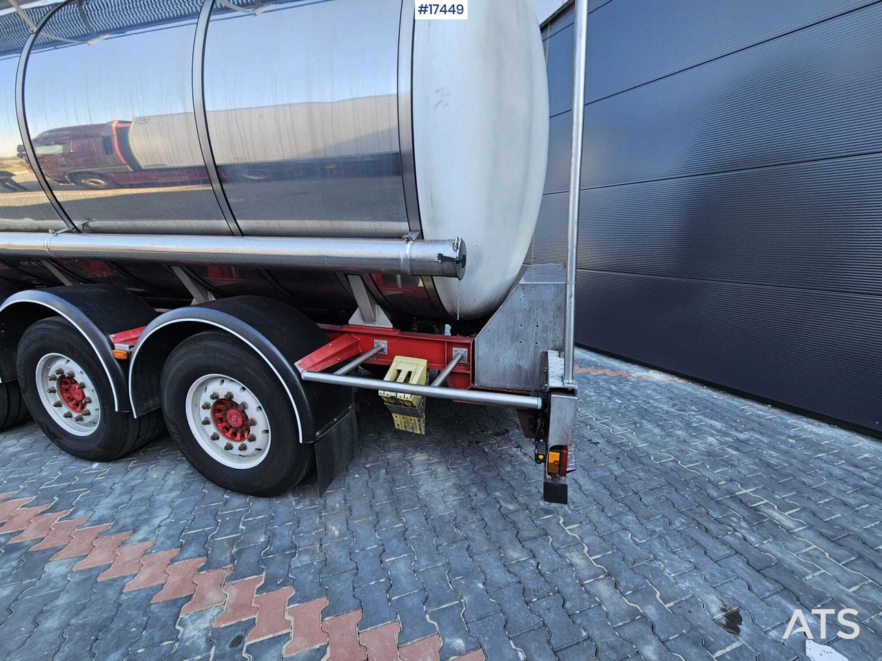 2003 BURG BPO 12-24 ZGZXX food tanker - Semirremolque cisterna: foto 4 2003 BURG BPO 12-24 ZGZXX food tanker - Semirremolque cisterna: foto 4