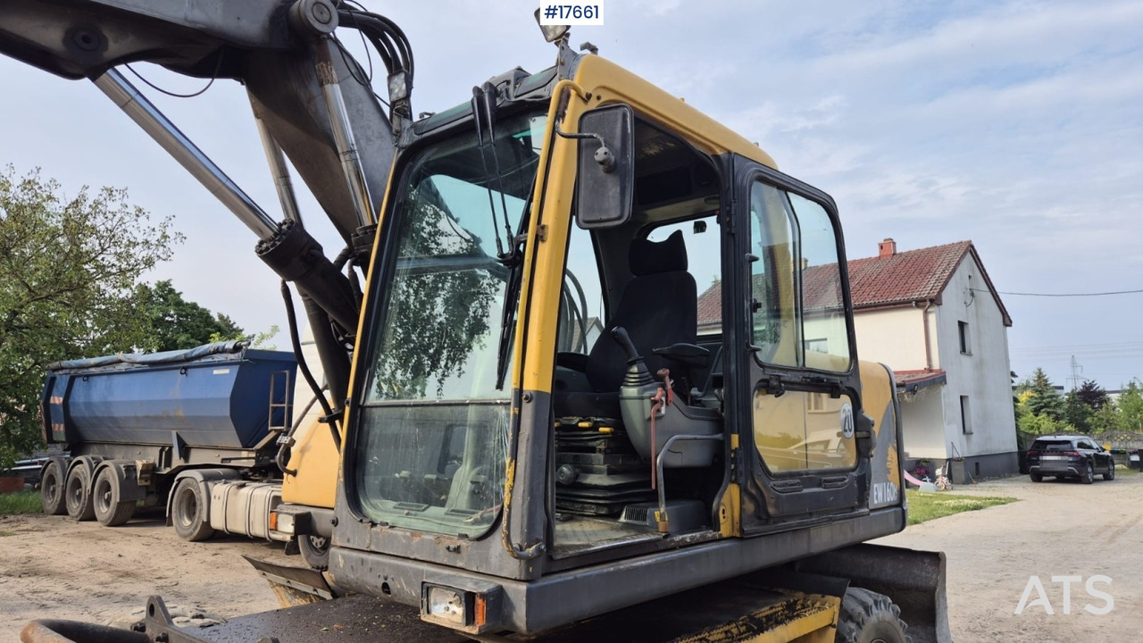 Excavadora de ruedas 2004 Volvo EW 160B: foto 11