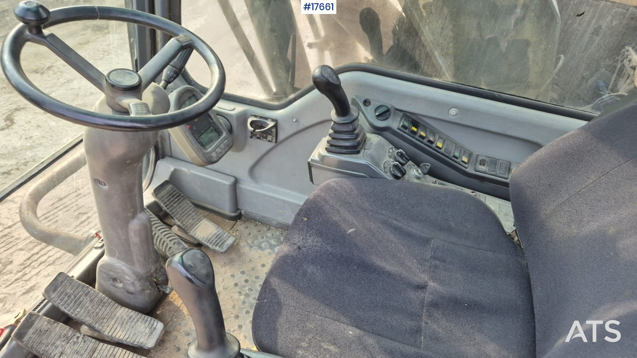 Excavadora de ruedas 2004 Volvo EW 160B: foto 17