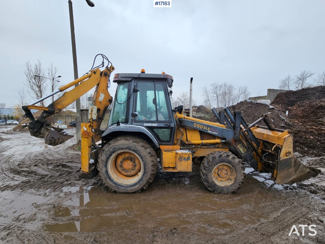 Backhoe loader CASE 590 Super LE PLUS (2000) - Retroexcavadora: foto 4 Backhoe loader CASE 590 Super LE PLUS (2000) - Retroexcavadora: foto 4