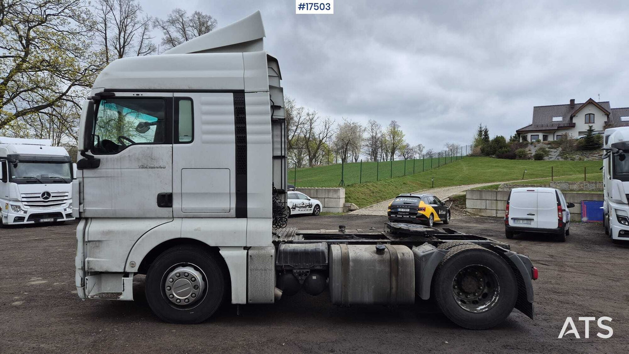 Truck tractor MAN TGX 18.440 (2012) - Cabeza tractora: foto 4 Truck tractor MAN TGX 18.440 (2012) - Cabeza tractora: foto 4