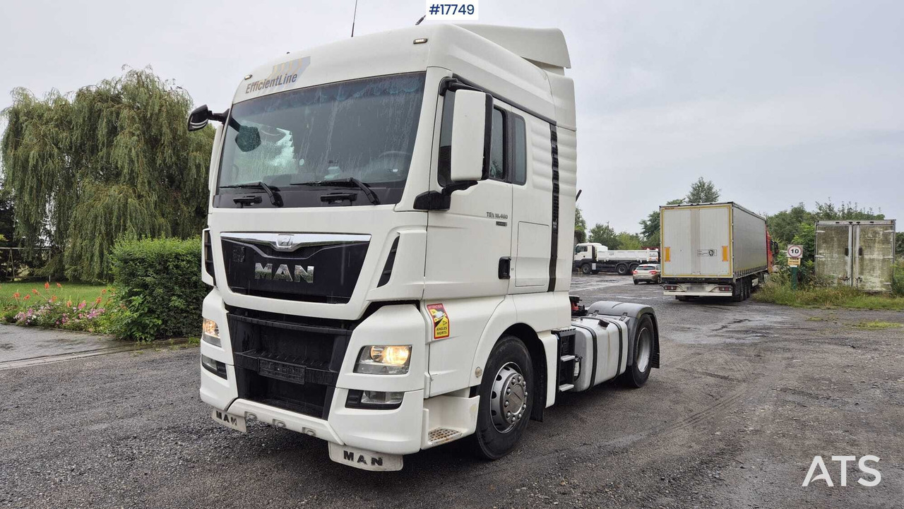 Truck tractor MAN TGX 18.480 EfficientLine (2016) - Cabeza tractora: foto 1 Truck tractor MAN TGX 18.480 EfficientLine (2016) - Cabeza tractora: foto 1