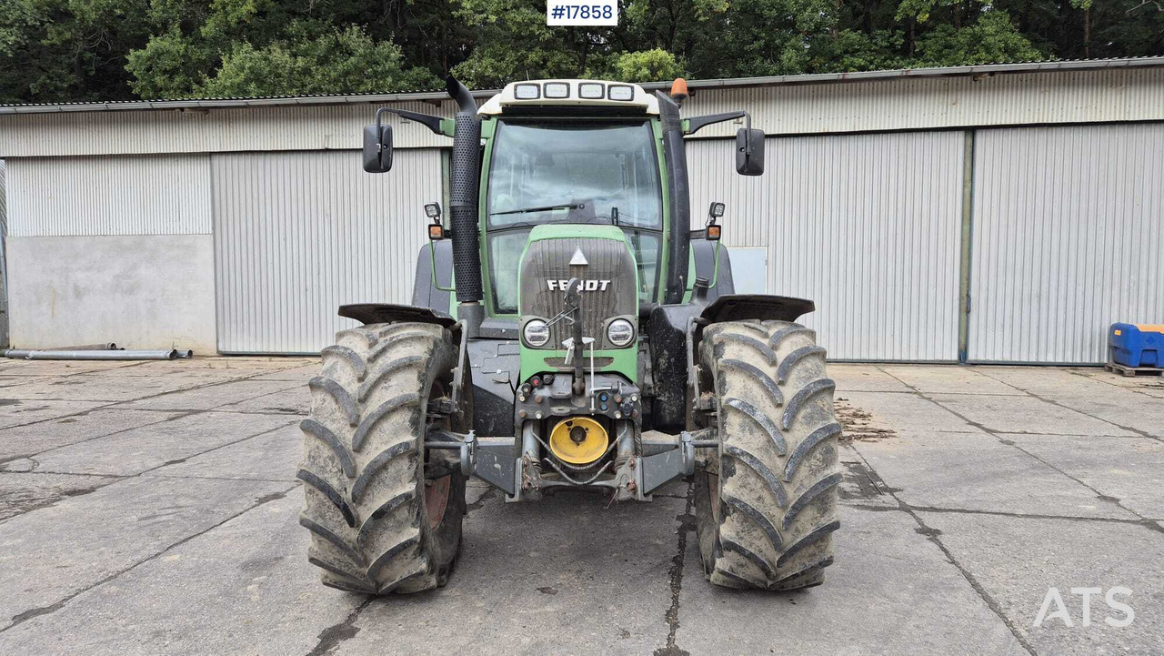 FENDT 820 VARIO TMS agricultural tractor (2011) - Tractor: foto 2 FENDT 820 VARIO TMS agricultural tractor (2011) - Tractor: foto 2