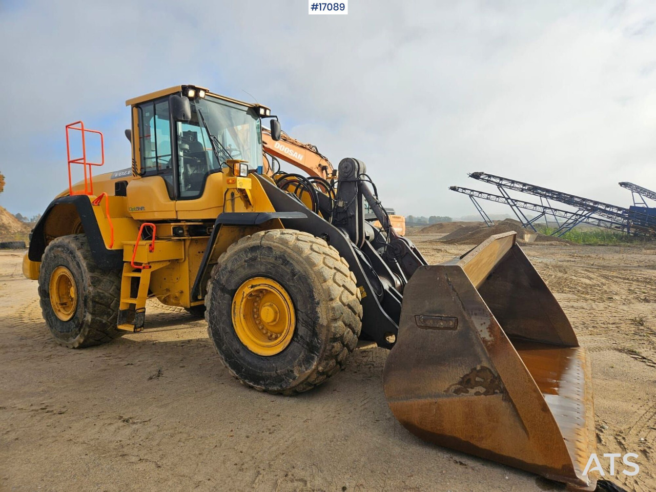 Ładowarka kołowa VOLVO L150G (2012) - Cargadora de ruedas: foto 1 Ładowarka kołowa VOLVO L150G (2012) - Cargadora de ruedas: foto 1