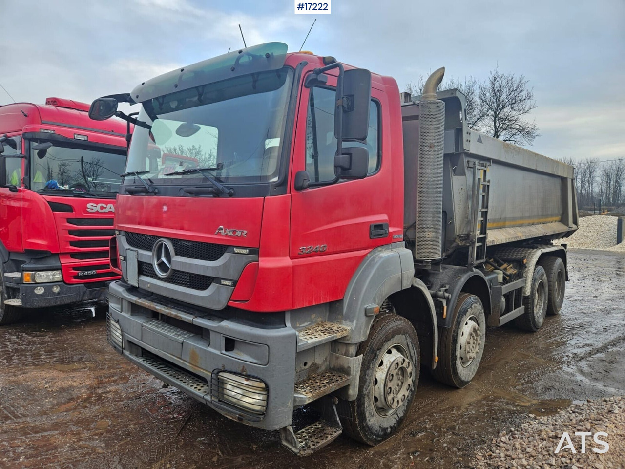 Mercedes-Benz Axor 3240 four-axle tipper (2012) - Camión volquete: foto 5 Mercedes-Benz Axor 3240 four-axle tipper (2012) - Camión volquete: foto 5