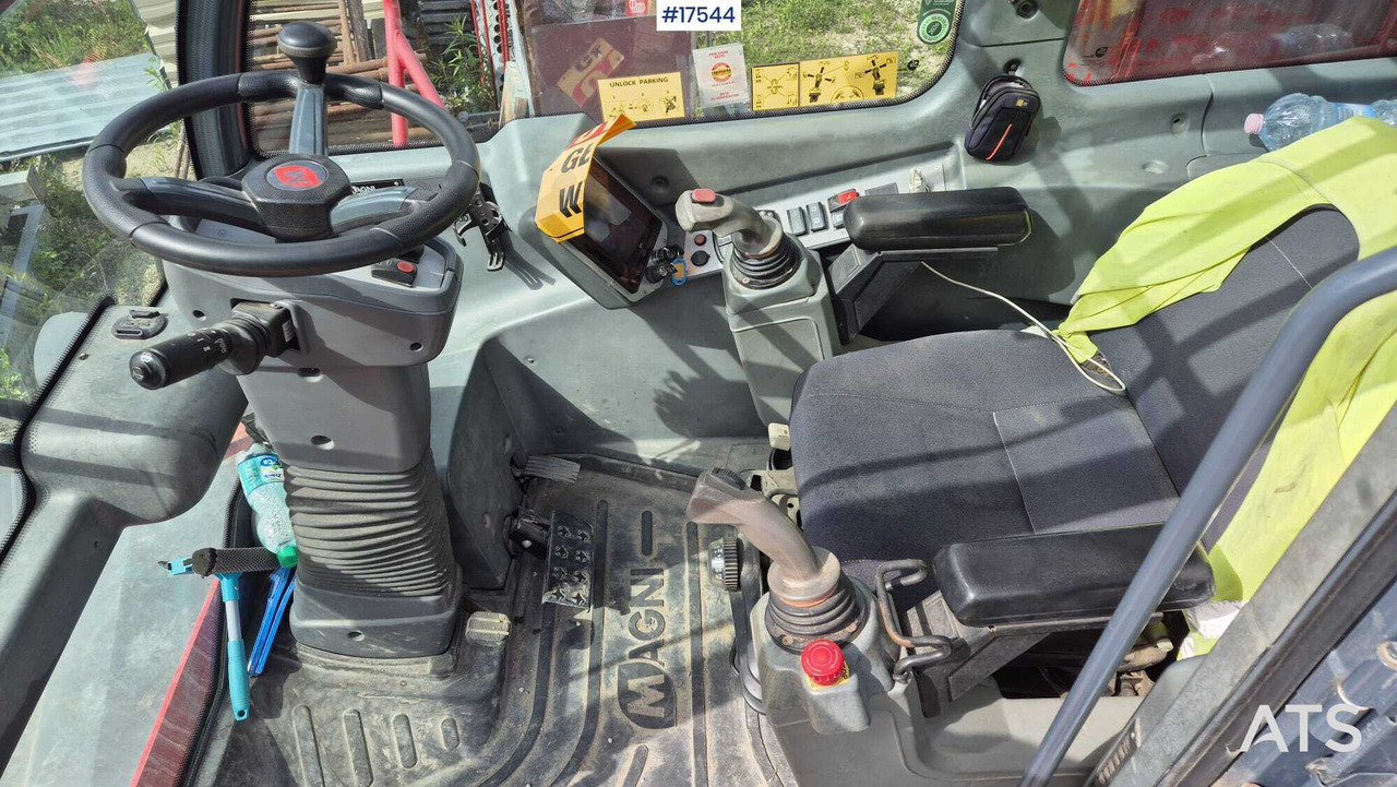 Manipulador telescópico Rotating telescopic handler MAGNI RTH 5.30 SM/C (2016): foto 16