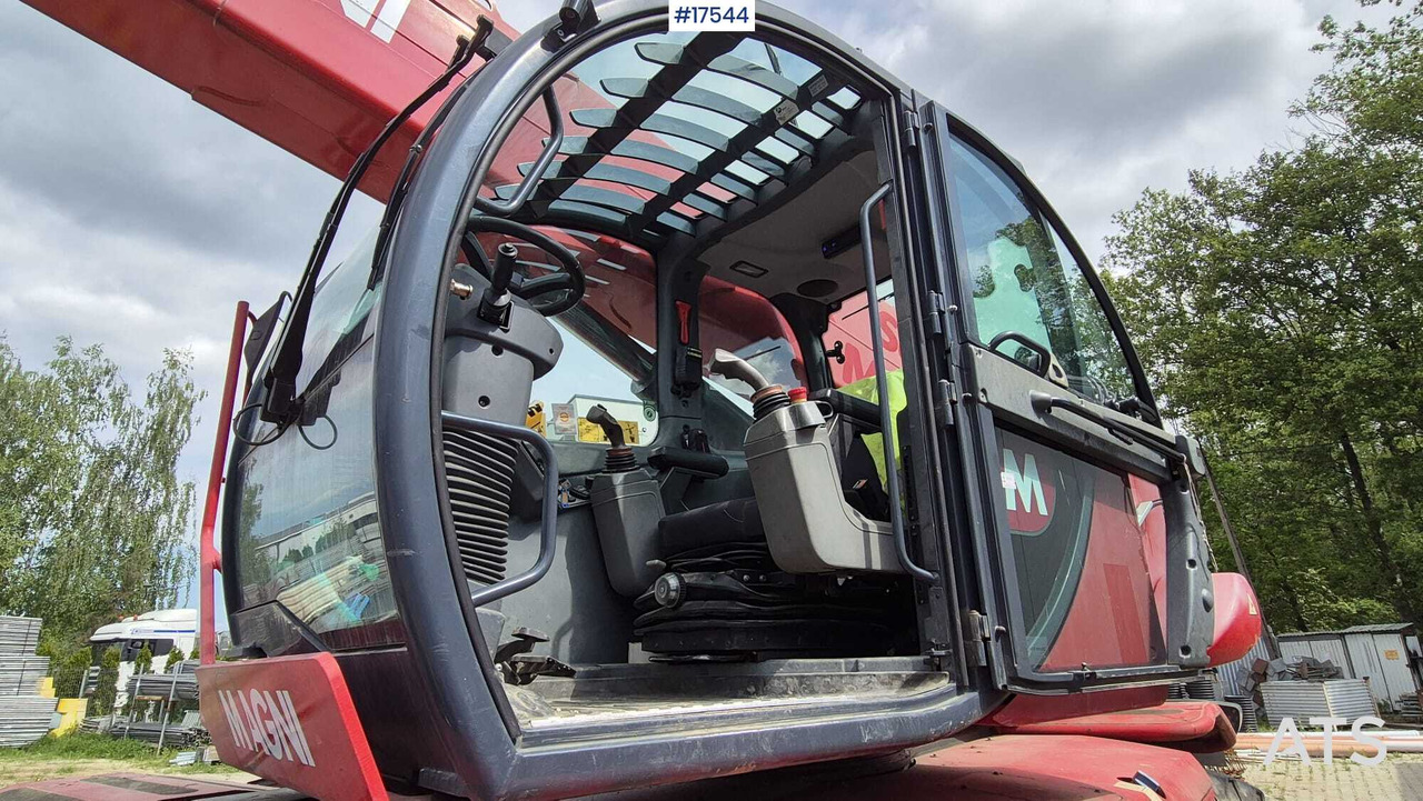 Manipulador telescópico Rotating telescopic handler MAGNI RTH 5.30 SM/C (2016): foto 12