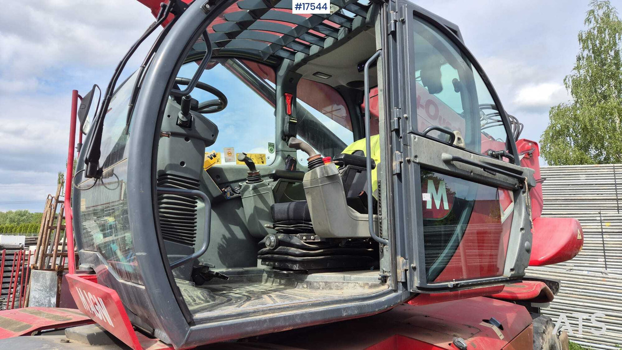 Manipulador telescópico Rotating telescopic handler MAGNI RTH 5.30 SM/C (2016): foto 13
