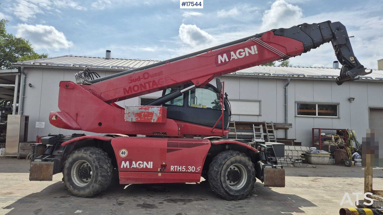 Rotating telescopic handler MAGNI RTH 5.30 SM/C (2016) - Manipulador telescópico: foto 4 Rotating telescopic handler MAGNI RTH 5.30 SM/C (2016) - Manipulador telescópico: foto 4