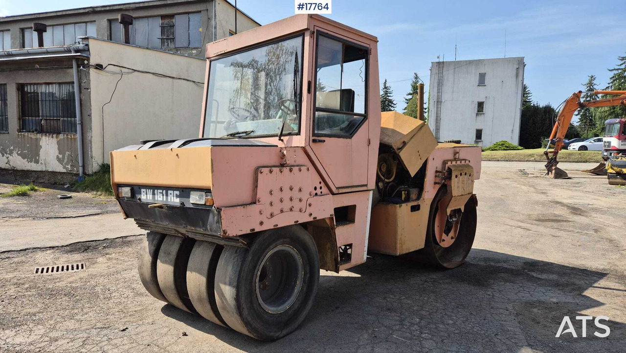 Single-drum road roller BOMAG BW 161AC (1990) - Compactador mixto: foto 4 Single-drum road roller BOMAG BW 161AC (1990) - Compactador mixto: foto 4
