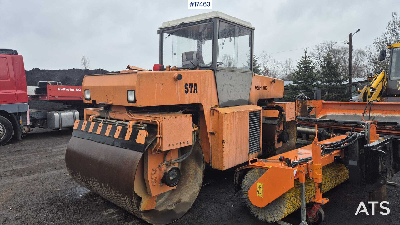 Tandem vibratory roller STAVOSTROJ VSH 102 (1997) - Apisonadora de asfalto: foto 4 Tandem vibratory roller STAVOSTROJ VSH 102 (1997) - Apisonadora de asfalto: foto 4
