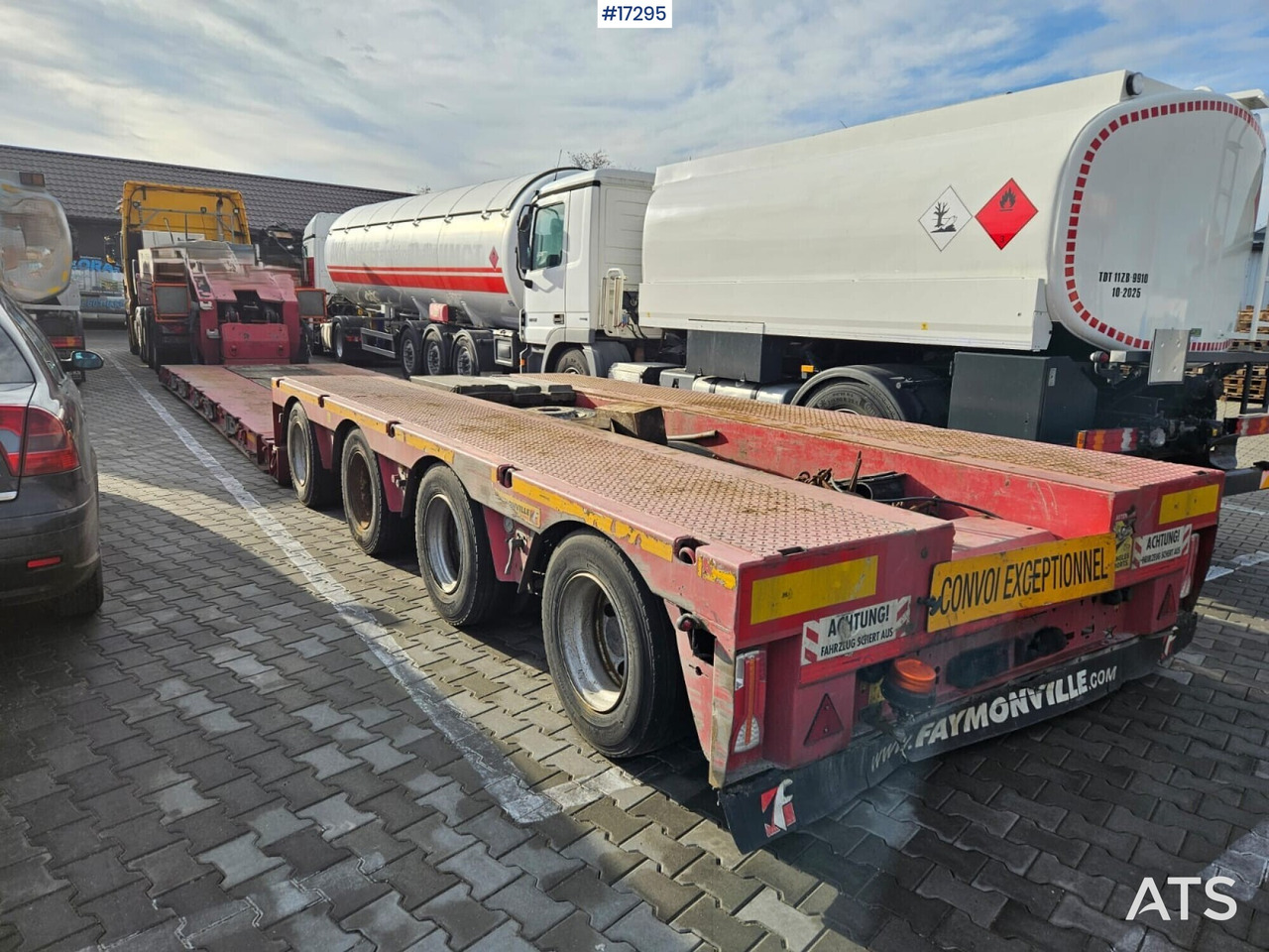 Truck semi-trailer, low-bed FAYMONVILLE MEGAMAX (2017) - Semirremolque góndola rebajadas: foto 3 Truck semi-trailer, low-bed FAYMONVILLE MEGAMAX (2017) - Semirremolque góndola rebajadas: foto 3