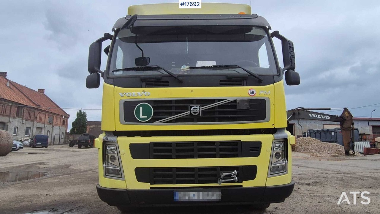 VOLVO FM 440 EURO 5 hooklift (2009) - Camión multibasculante: foto 3 VOLVO FM 440 EURO 5 hooklift (2009) - Camión multibasculante: foto 3