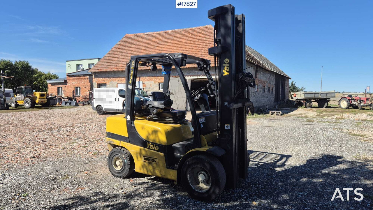 YALE GLP35VX Forklift (2017) - Carretilla elevadora de gas: foto 1 YALE GLP35VX Forklift (2017) - Carretilla elevadora de gas: foto 1