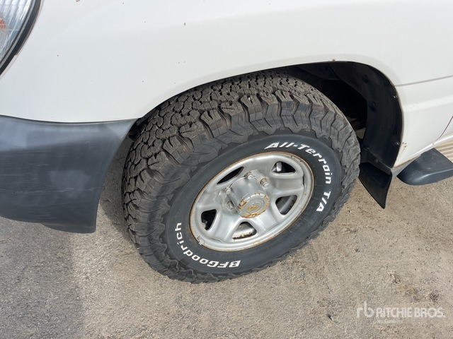1999 Toyota Land Cruiser 105 HZJ105L-GCMRS SUV - SUV/ Todoterreno: foto 4 1999 Toyota Land Cruiser 105 HZJ105L-GCMRS SUV - SUV/ Todoterreno: foto 4