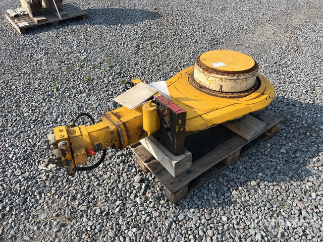 2004 Bauer BCM03 Gearbox - Desbrozadora de martillos/ Trituradora: foto 1 2004 Bauer BCM03 Gearbox - Desbrozadora de martillos/ Trituradora: foto 1