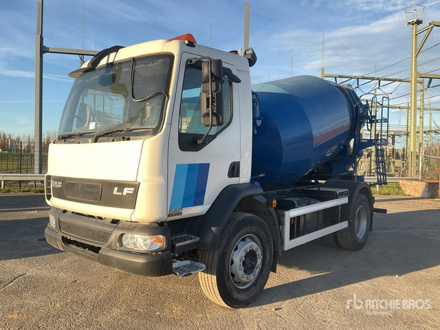 2005 DAF LF55.250 4x2 Mixer Truck - Camión hormigonera: foto 1 2005 DAF LF55.250 4x2 Mixer Truck - Camión hormigonera: foto 1