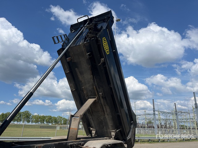 2006 MAN TGA41.430 8x8 Twin-Steer Sleeper Tri/A Dump Truck - Camión volquete: foto 3 2006 MAN TGA41.430 8x8 Twin-Steer Sleeper Tri/A Dump Truck - Camión volquete: foto 3