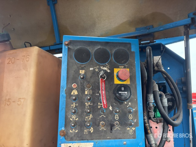 2007 Genie Z-60/34 4WD Diesel Articulating Boom Lift - Plataforma articulada: foto 4 2007 Genie Z-60/34 4WD Diesel Articulating Boom Lift - Plataforma articulada: foto 4