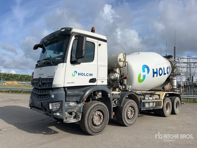 2014 Mercedes-Benz Arocs 3236 8x4 Mixer Truck - Desbrozadora de martillos/ Trituradora: foto 2 2014 Mercedes-Benz Arocs 3236 8x4 Mixer Truck - Desbrozadora de martillos/ Trituradora: foto 2