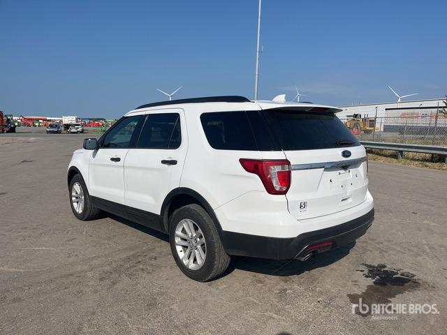 2015 Ford Explorer 4WD SUV - SUV/ Todoterreno: foto 2 2015 Ford Explorer 4WD SUV - SUV/ Todoterreno: foto 2