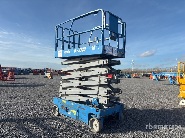 2015 Genie GS-4047 Electric Scissor Lift - Plataforma de tijeras: foto 3 2015 Genie GS-4047 Electric Scissor Lift - Plataforma de tijeras: foto 3