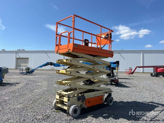 2015 JLG 3246ES Electric Scissor Lift - Plataforma de tijeras: foto 4 2015 JLG 3246ES Electric Scissor Lift - Plataforma de tijeras: foto 4