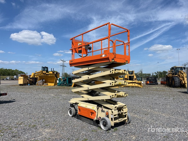 2015 JLG 3246ES Electric Scissor Lift - Plataforma de tijeras: foto 3 2015 JLG 3246ES Electric Scissor Lift - Plataforma de tijeras: foto 3