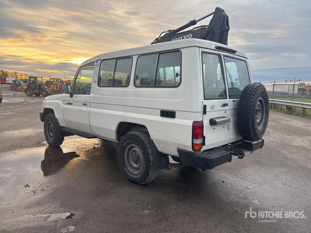 2018 Toyota Land Cruiser SUV - SUV/ Todoterreno: foto 2 2018 Toyota Land Cruiser SUV - SUV/ Todoterreno: foto 2