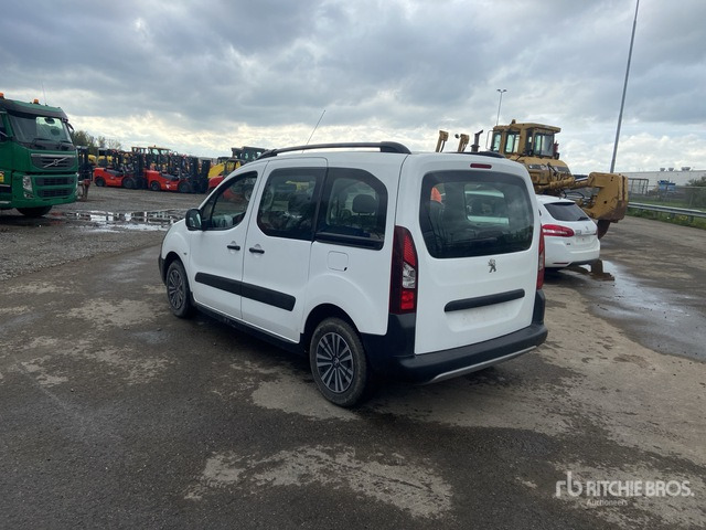 2017 Peugeot Partner Gesloten vrachtwagen - Otros maquinaria: foto 4 2017 Peugeot Partner Gesloten vrachtwagen - Otros maquinaria: foto 4