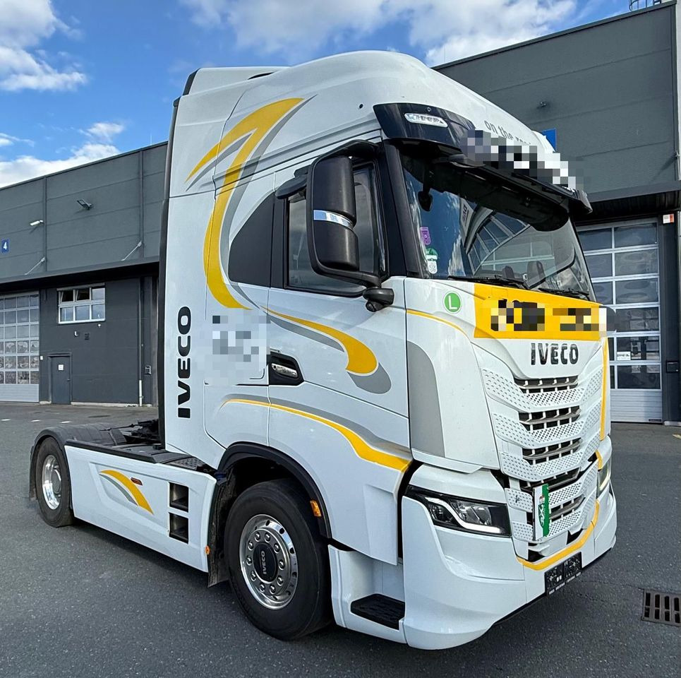 Iveco Stralis S-Way 570 // Retarder // Alusy // Skóry // TV // Full Opcja // - Cabeza tractora: foto 3 Iveco Stralis S-Way 570 // Retarder // Alusy // Skóry // TV // Full Opcja // - Cabeza tractora: foto 3